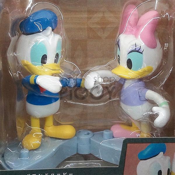 โมเดล Disney HUG-N-HAPPY Donald & Daisy โดนัลด์-กอด-เดซี่